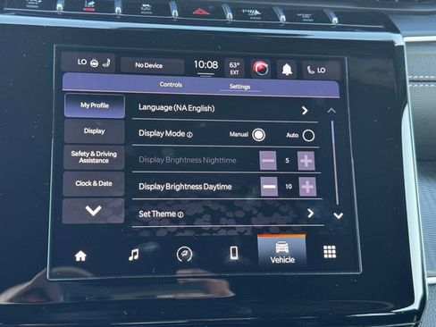 Certified 2024 Jeep Grand Cherokee L Laredo w/ Luxury Tech Group I AWD/4WD image 35