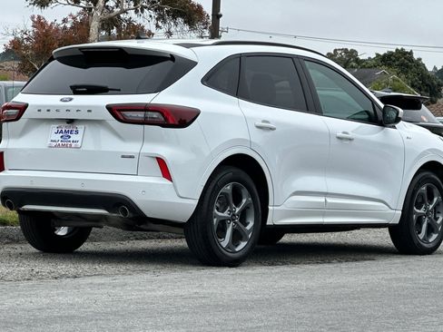 Used 2023 Ford Escape ST-Line Select w/ Tech Pack #1 AWD/4WD image 6