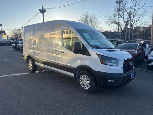 New 2026 Ford Transit 250 148 Medium Roof w/ Exterior Upgrade Package RWD image 3