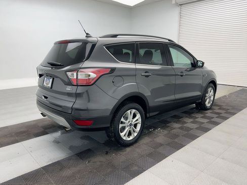 Used 2018 Ford Escape SEL image 9
