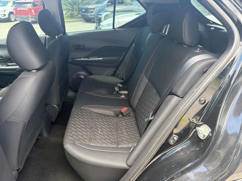 Used 2021 Nissan Kicks S FWD image 15
