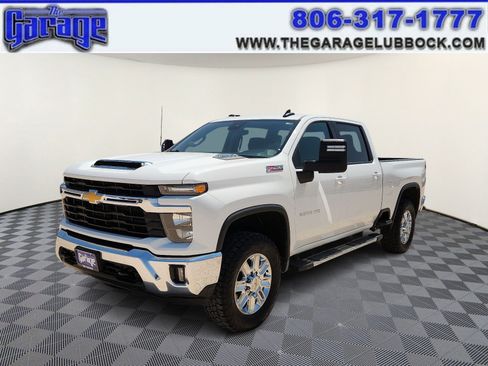 Used 2025 Chevrolet Silverado 2500 LT AWD/4WD image 1