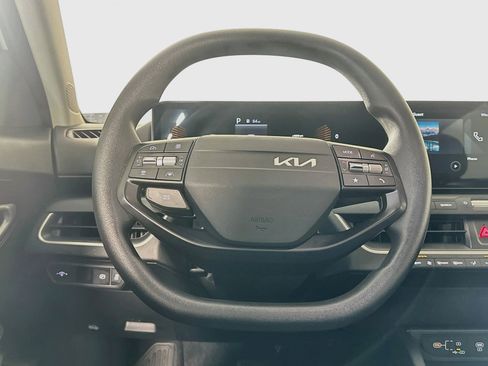 Used 2025 Kia K4 FWD image 18