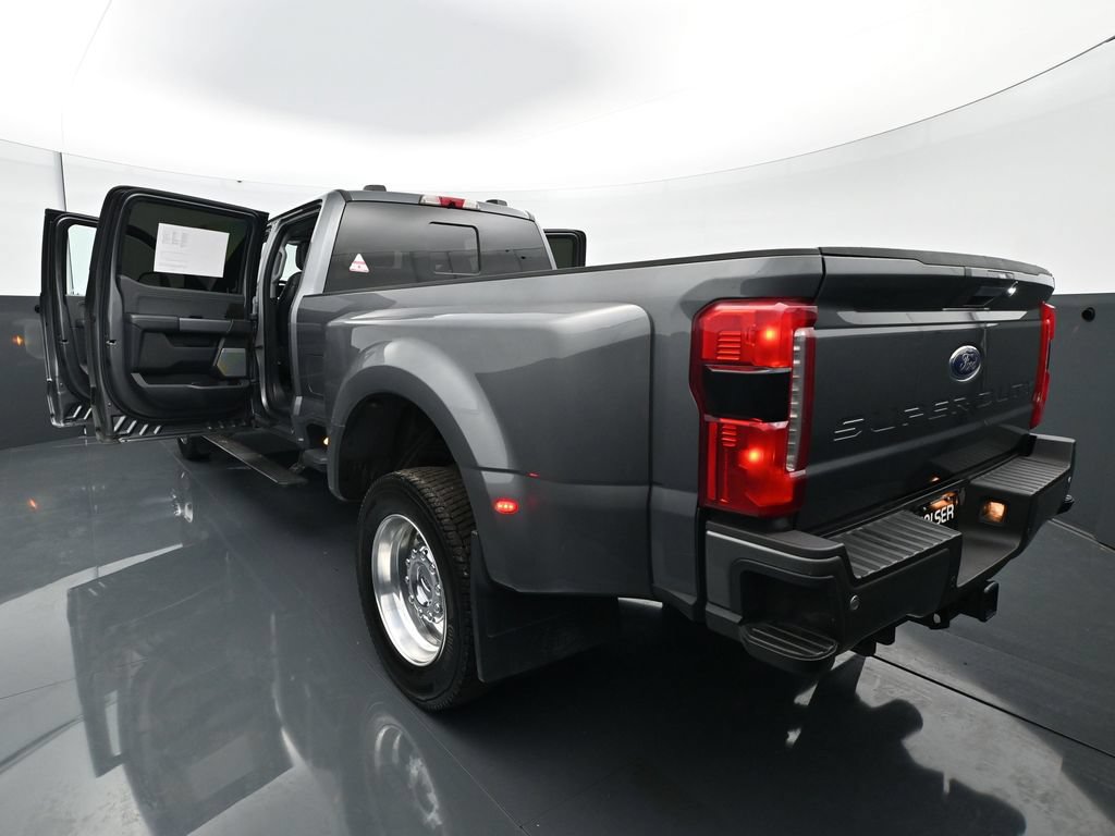 Used 2023 Ford F450 Lariat w/ Lariat Ultimate Package AWD/4WD image 44