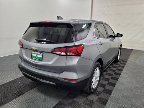 Used 2023 Chevrolet Equinox LT FWD image 9