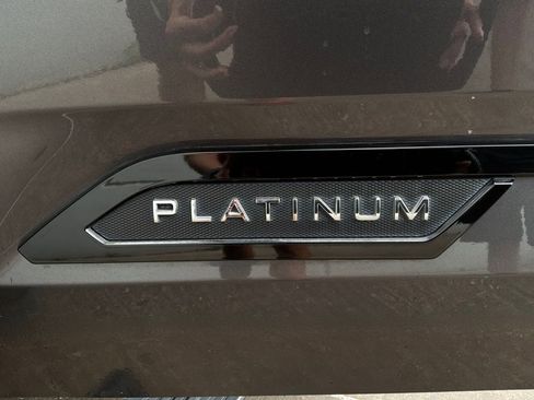 Used 2023 Toyota Tundra Platinum image 9