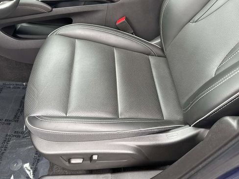 Used 2023 Buick Envision Essence image 15