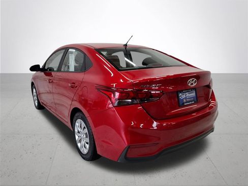 Used 2018 Hyundai Accent SE FWD image 11