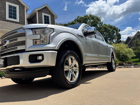 Used 2016 Ford F150 Platinum w/ Equipment Group 701A Luxury AWD/4WD image 26