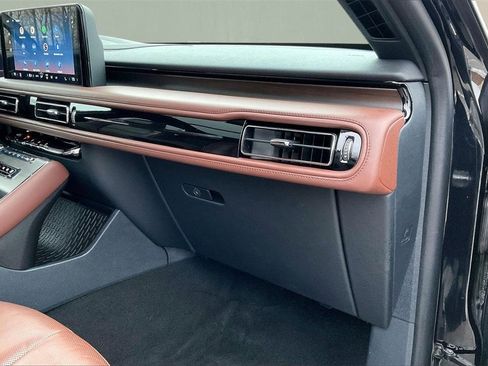Used 2025 Lincoln Aviator Reserve w/ Illumination Package image 26