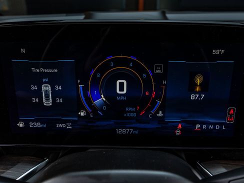 Used 2025 Chevrolet Tahoe Z71 w/ Comfort Package image 19