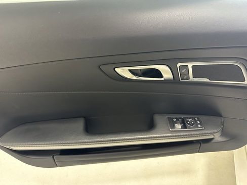 Used 2017 Mercedes-Benz AMG GT Coupe image 31