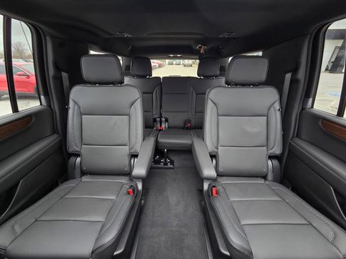 New 2026 GMC Yukon XL Denali w/ Denali Reserve Package image 30