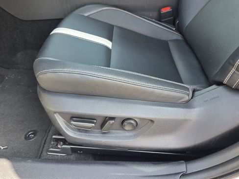 Used 2025 Toyota Camry SE w/ Convenience Package FWD image 23