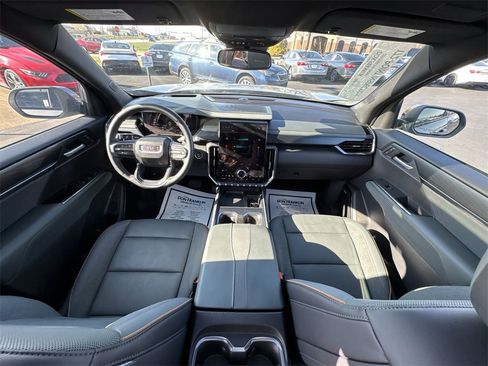 Used 2025 GMC Acadia AT4 image 21