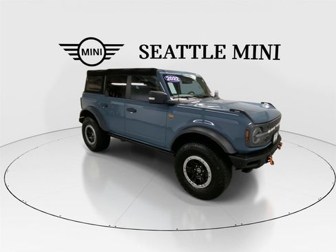 Used 2022 Ford Bronco Badlands w/ Sasquatch Package image 2