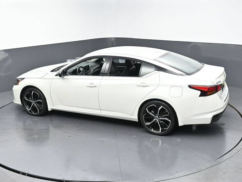 Used 2023 Nissan Altima 2.5 SR FWD image 45