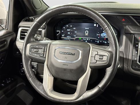 Used 2022 GMC Yukon Denali image 17