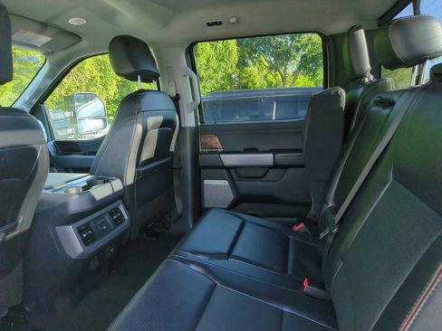 Used 2024 Ford F350 Lariat w/ Lariat Ultimate Package AWD/4WD image 6