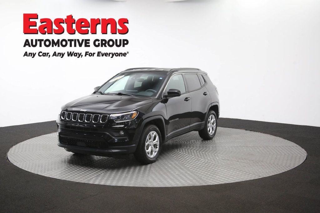 Used 2024 Jeep Compass Latitude AWD/4WD image 56