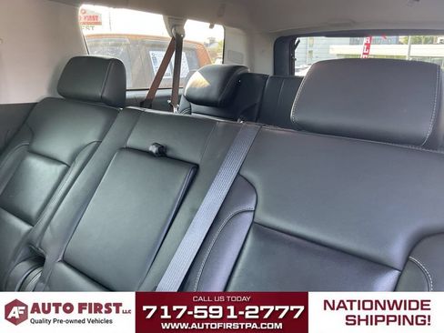 Used 2019 Chevrolet Suburban LT AWD/4WD image 13