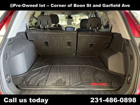 Used 2020 GMC Terrain SLE w/ Driver Convenience Package AWD/4WD image 28