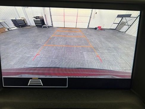Used 2021 GMC Acadia SLE w/ Driver Convenience Package FWD image 26
