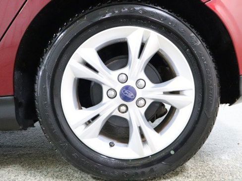 Used 2014 Ford Focus SE w/ SE Winter Package image 19