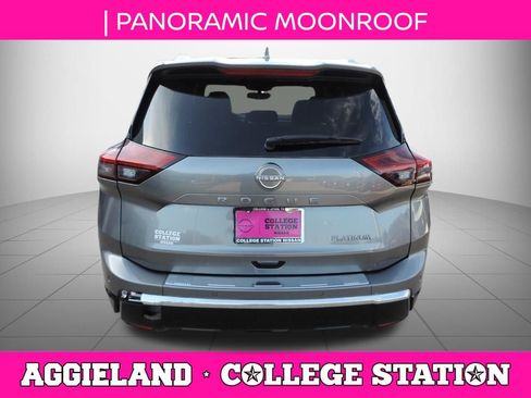 Used 2024 Nissan Rogue Platinum w/ Platinum Premium Package FWD image 5