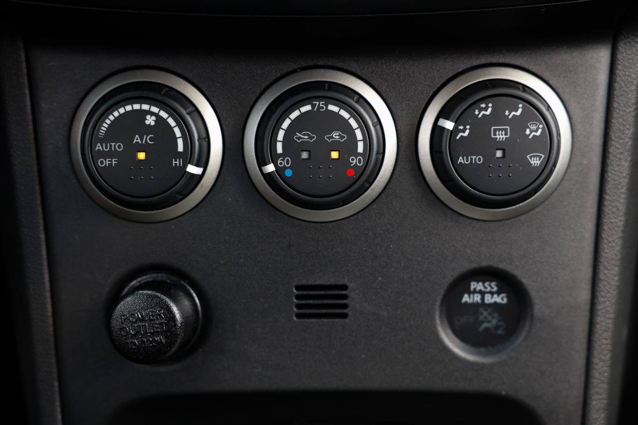 Used 2011 Nissan Rogue SV w/ SL Pkg FWD image 31