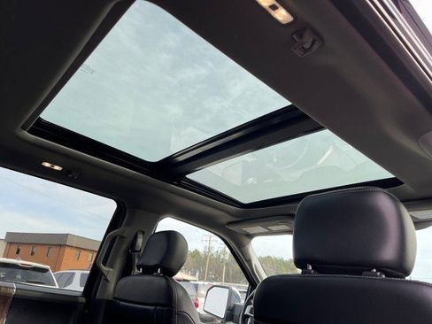 Used 2018 Ford F150 Lariat w/ Equipment Group 502A Luxury image 18