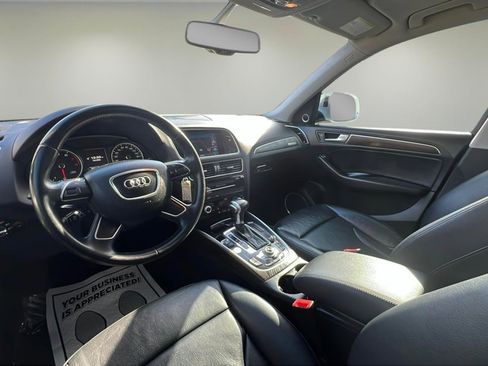 Used 2017 Audi Q5 2.0T Premium Plus w/ Technology Package image 9