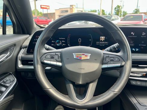 Used 2024 Cadillac XT4 Sport FWD image 12