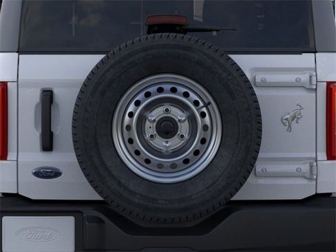 New 2025 Ford Bronco 2-Door image 24