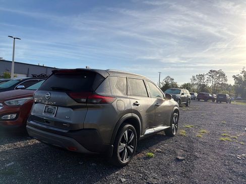 Used 2021 Nissan Rogue SL image 5