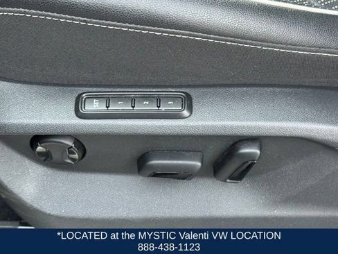 Used 2024 Volkswagen Atlas SEL Premium R-Line AWD/4WD image 40