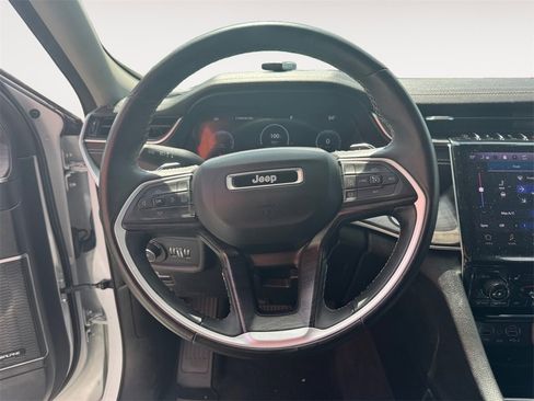 Used 2022 Jeep Grand Cherokee L Limited image 12