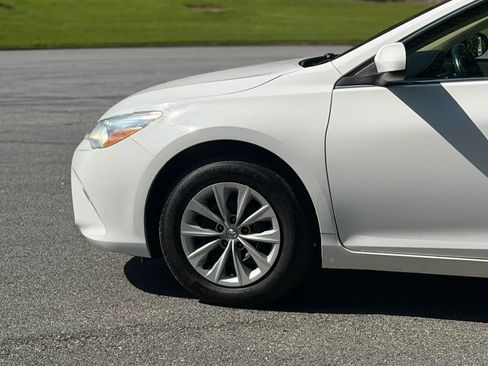 Used 2015 Toyota Camry LE FWD image 8