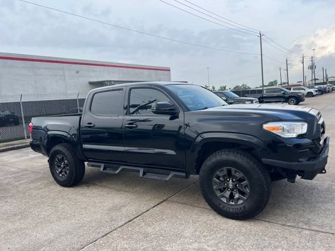 Used 2022 Toyota Tacoma SR w/ SR Convenience Package RWD image 4