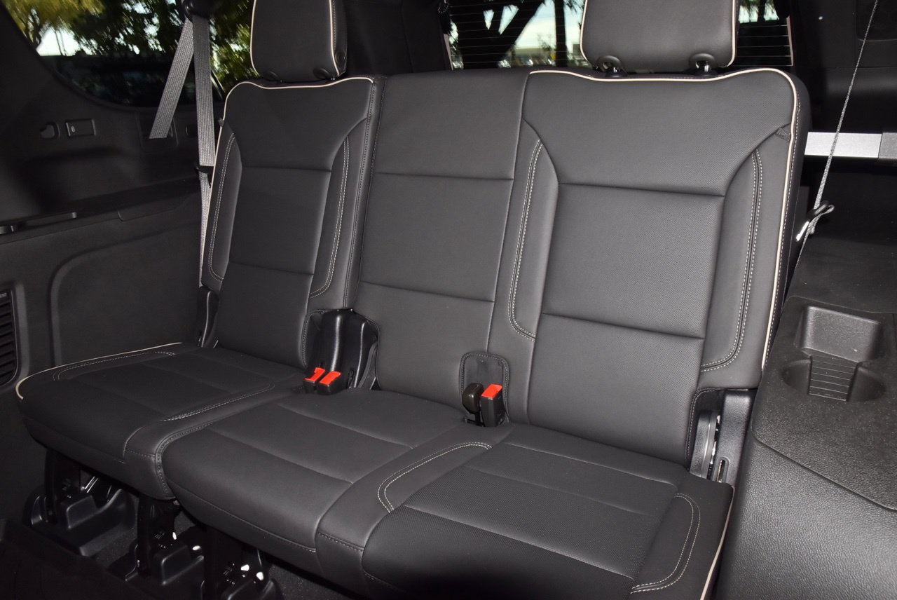 Used 2026 Chevrolet Suburban Premier RWD image 15