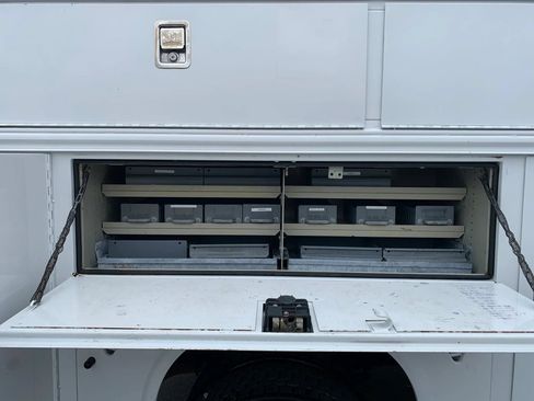 Used 2012 Ford F550 2WD Regular Cab Super Duty w/ Payload Upgrade Pkg image 28
