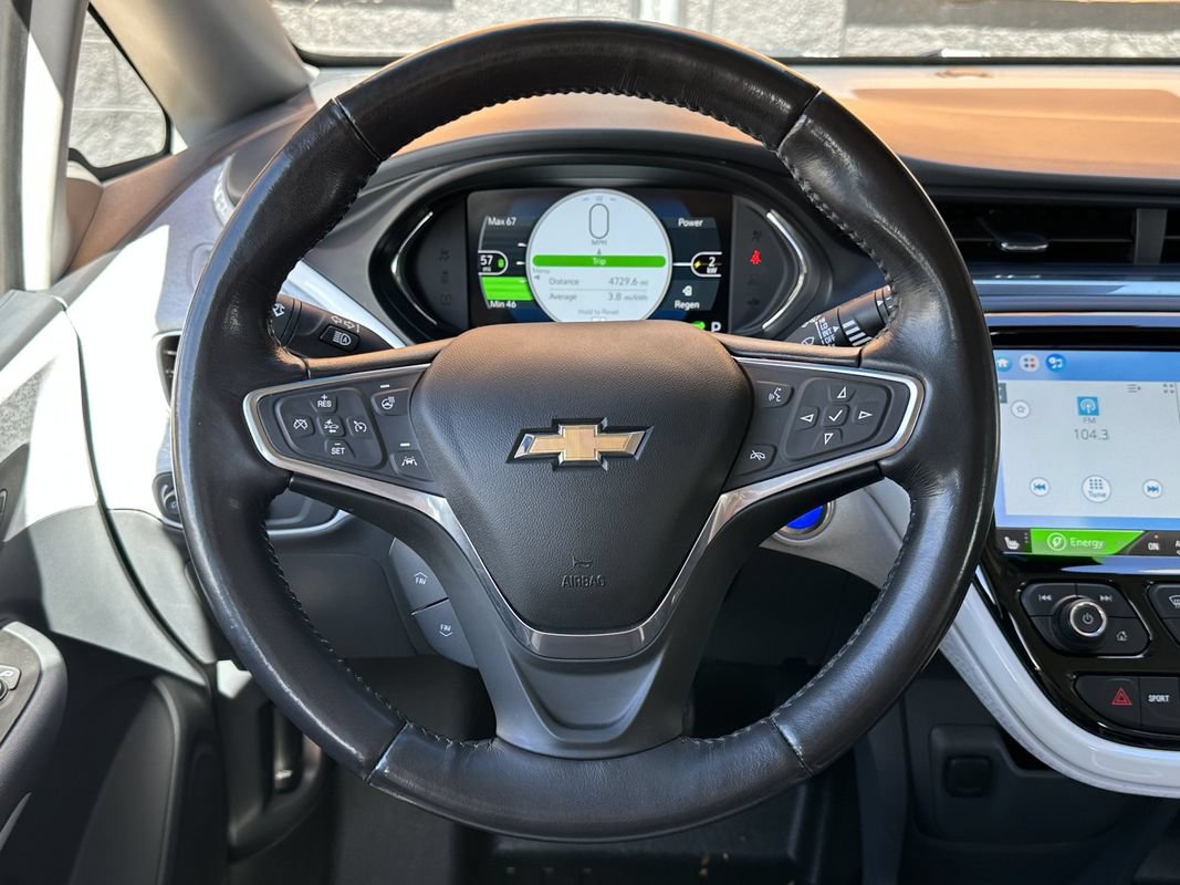 Used 2019 Chevrolet Bolt Premier w/ Infotainment Package FWD image 24