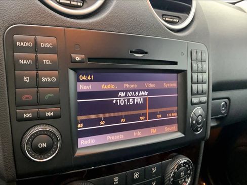 Used 2010 Mercedes-Benz ML 350 2WD image 23