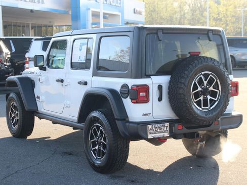 Used 2024 Jeep Wrangler Unlimited Rubicon image 5