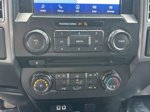 Used 2016 Ford F150 XLT w/ Equipment Group 302A Luxury AWD/4WD image 37