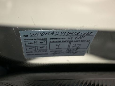 Used 2021 Porsche Taycan image 9