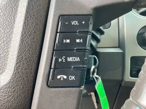 Used 2010 Ford F150 XLT AWD/4WD image 20