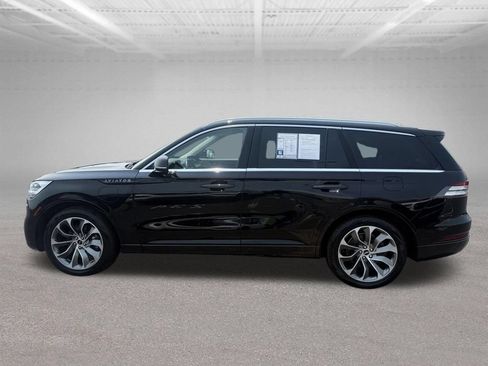 Used 2022 Lincoln Aviator Grand Touring w/ Equipment Group 301A AWD/4WD image 10