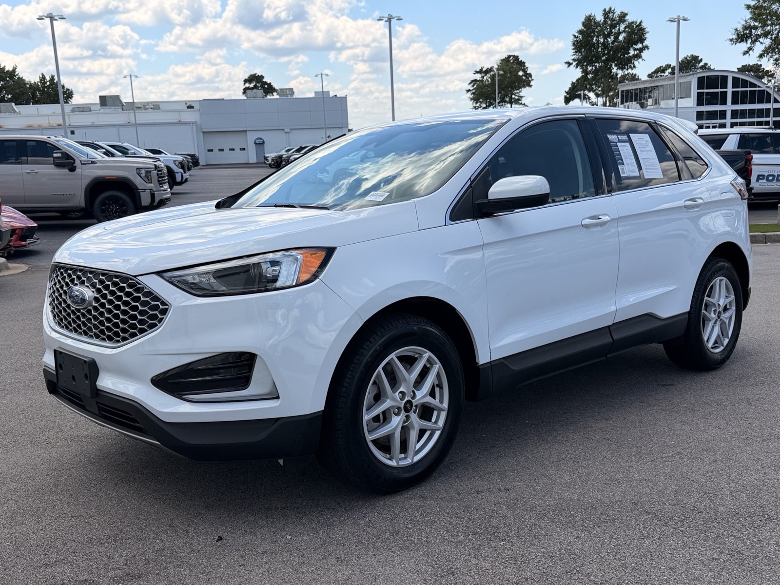 Used 2023 Ford Edge SEL AWD/4WD image 9