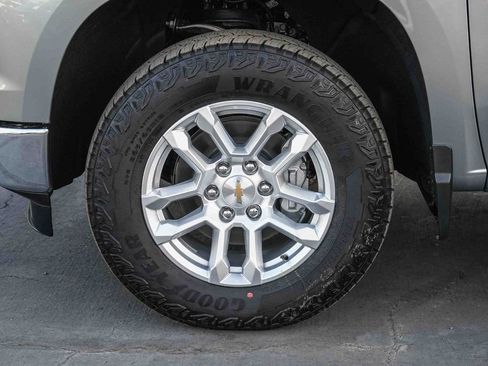 New 2026 Chevrolet Silverado 1500 LT w/ Z71 Off-Road Package AWD/4WD image 10